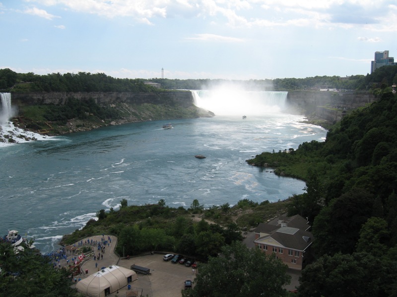 NiagaraFalls01.jpg